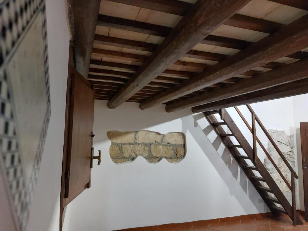 La Casa Di Cofano Apartment กุสโตนาชี ภายนอก รูปภาพ